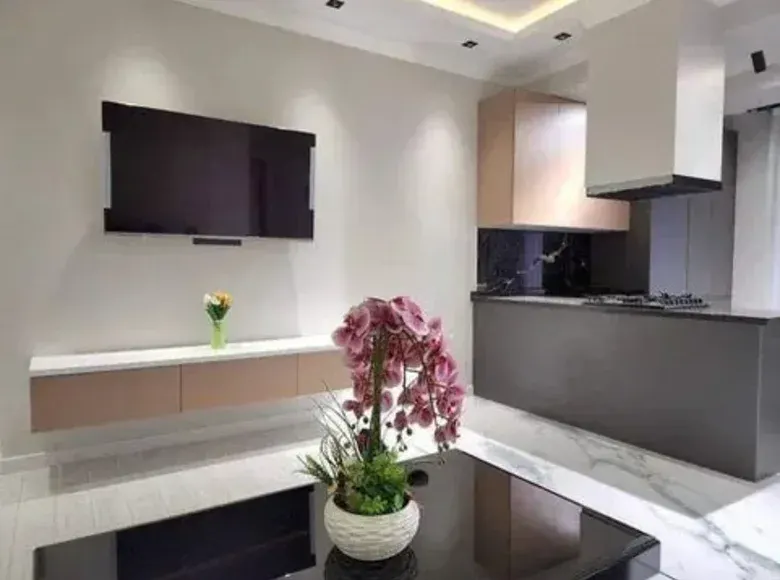 Сотилади 3 хонали квартира, 80 м², 10/10 қават — Яккасарой тумани