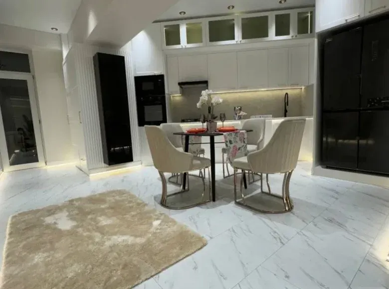 Продаётся 5-комнатная квартира, 134 м², 7/9 этаж — Мирзо-Улугбекский район