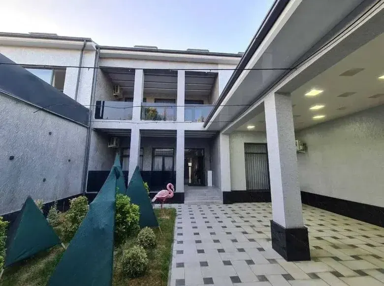 Sotiladi 5 xonali hovli uy, 4.2 sotix — Mirzo Ulugʻbek tumani