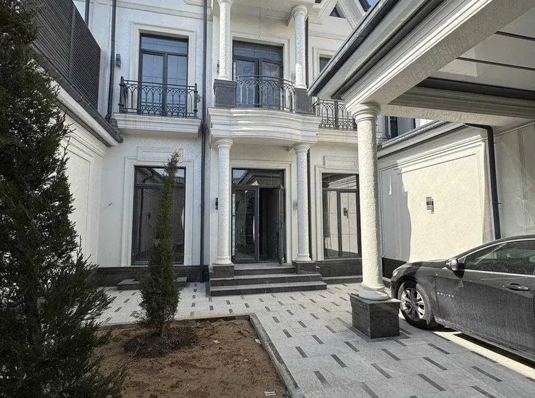 Sotiladi 6 xonali hovli uy, 2.5 sotix, 330 m² — Sergeli tumani