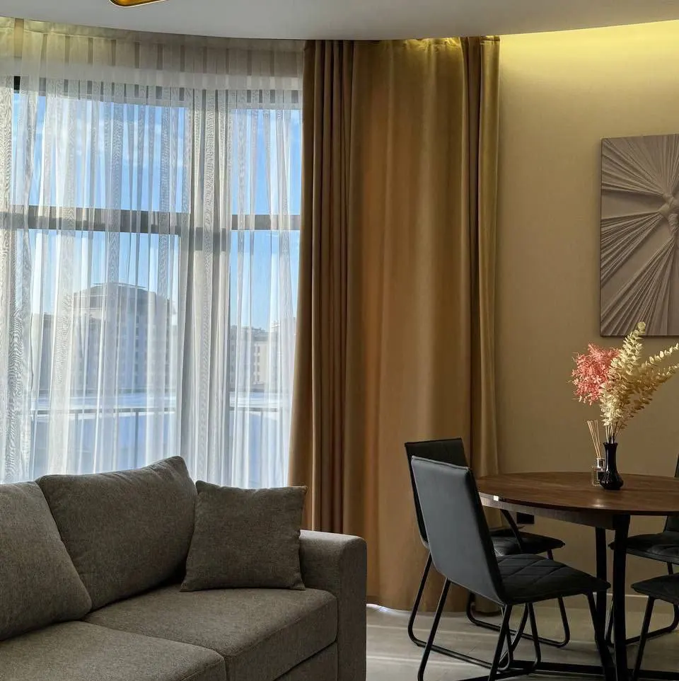 Ijaraga beriladi 3 xonali kvartira, 115 m², 7/9 qavat — Yakkasaroy tumani