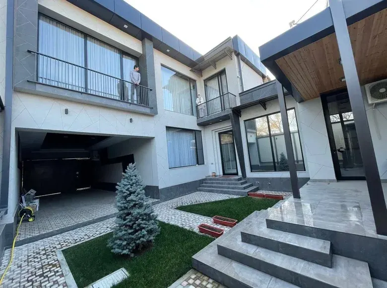 Сдаётся офис, 250 м², 2.5 сот., 2/2 этаж — Мирзо-Улугбекский район
