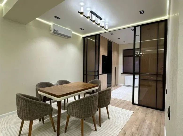 Сотилади 3 хонали квартира, 82 м², 6/8 қават — Миробод тумани