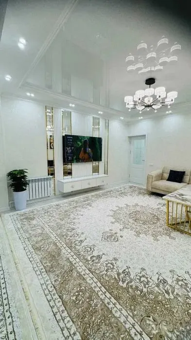 Продаётся 2-комнатная квартира, 61 м², 2/9 этаж — Шайхантахурский район