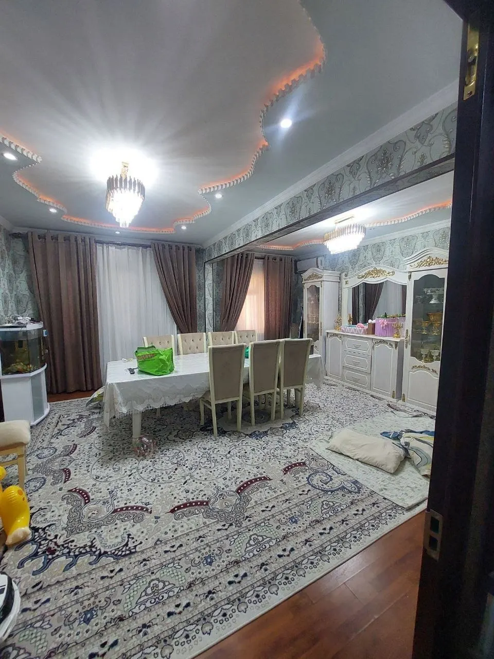 Sotiladi 4 xonali kvartira, 92 m², 4/5 qavat — Yashnobod tumani