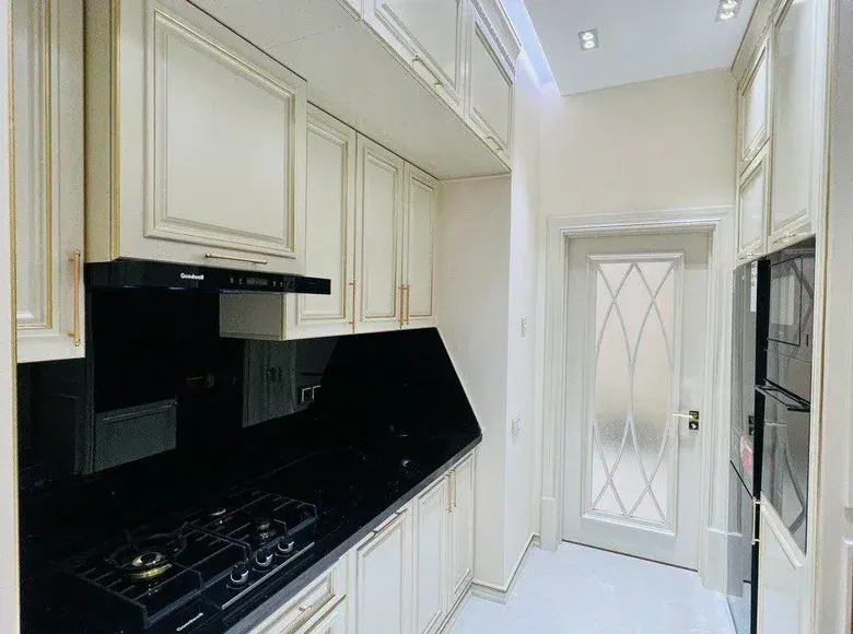 Sotiladi 2 xonali kvartira, 68 m², 6/8 qavat — Shayxontohur tumani
