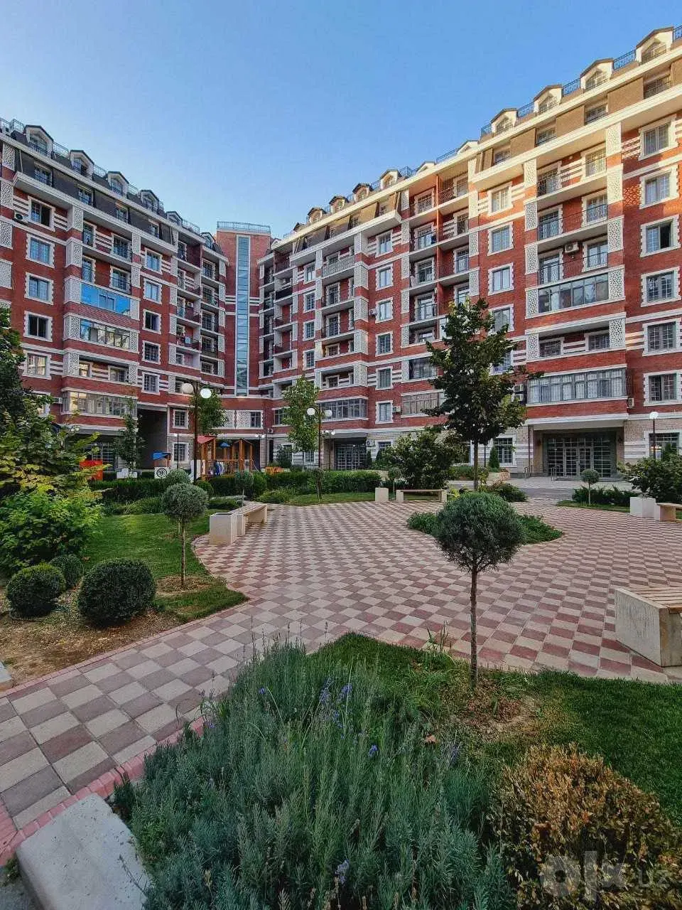 Продаётся 2-комнатная квартира, 50 м², 3/9 этаж — Мирабадский район