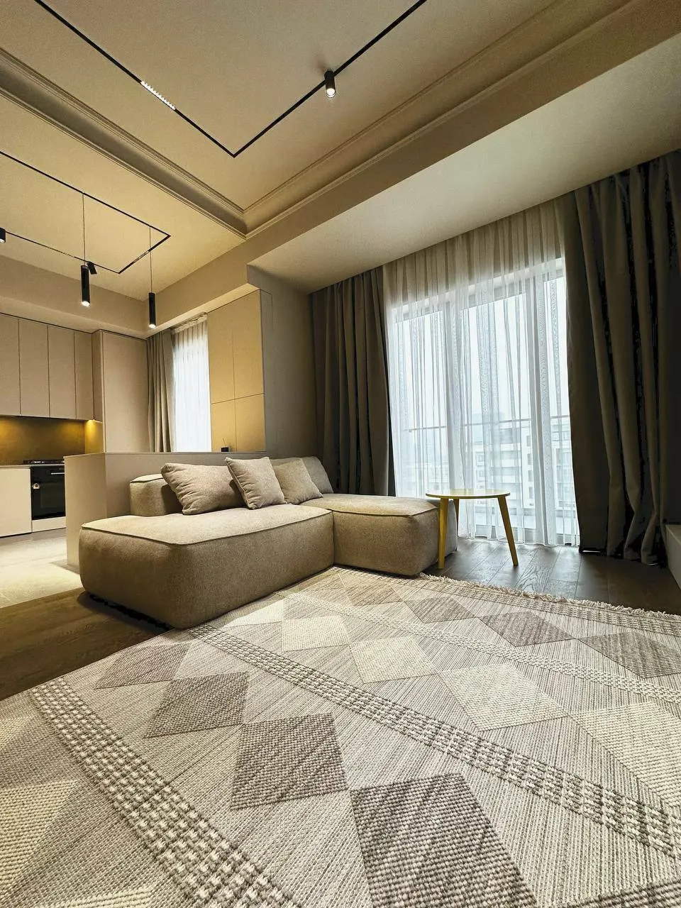 Ijaraga beriladi 2 xonali kvartira, 80 m², 7/10 qavat — Mirobod tumani