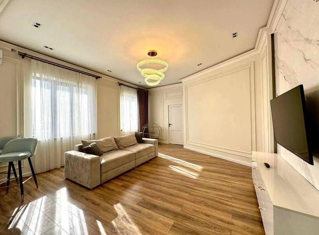 Ижарага берилади 2 хонали квартира, 76 м², 7/10 қават — Юнусобод тумани