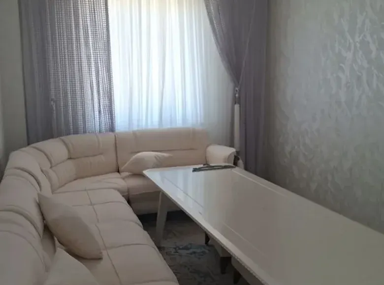 Ijaraga beriladi 2 xonali kvartira, 78 m², 9/9 qavat — Guliston shahri