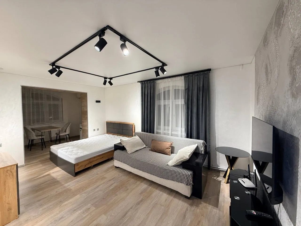 Сдаётся 1-комнатная квартира, 45 м², 2/4 этаж — Юнусабадский район