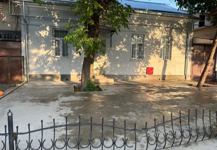 Ижарага берилади 2 хонали ҳовли уй, 200 м², 1 қаватли — Мирзо Улуғбек тумани