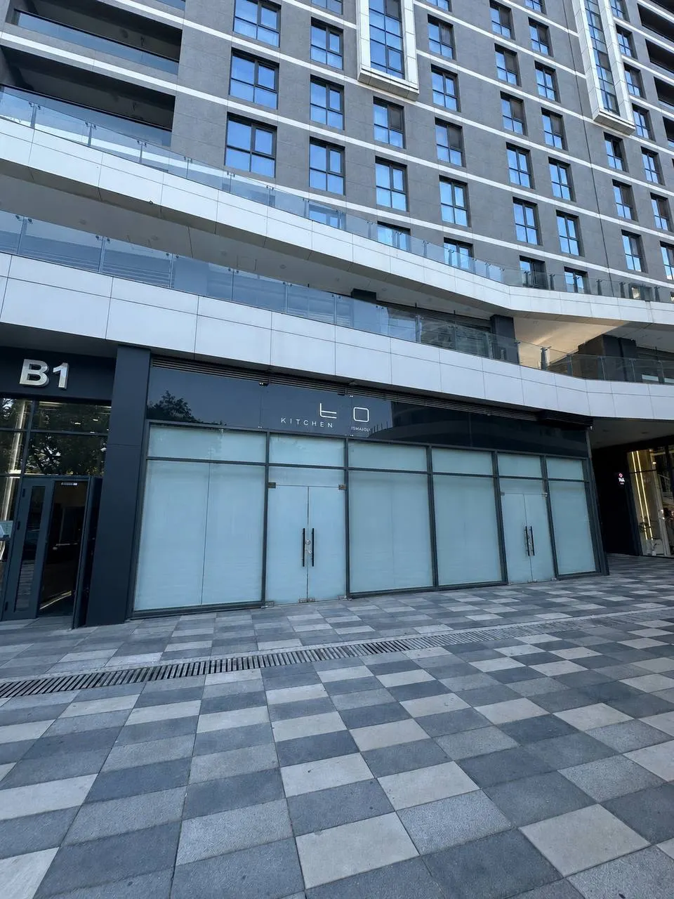 Сотилади тижорат биноси, 211 м², 1/1 қават — Мирзо Улуғбек тумани