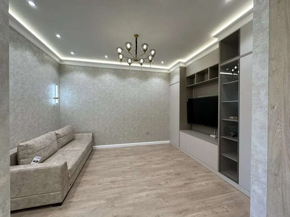 Сдаётся 3-комнатная квартира, 84 м², 2/4 этаж — Яккасарайский район