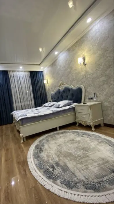 Сдаётся 2-комнатная квартира, 55 м², 3/6 этаж — Мирабадский район