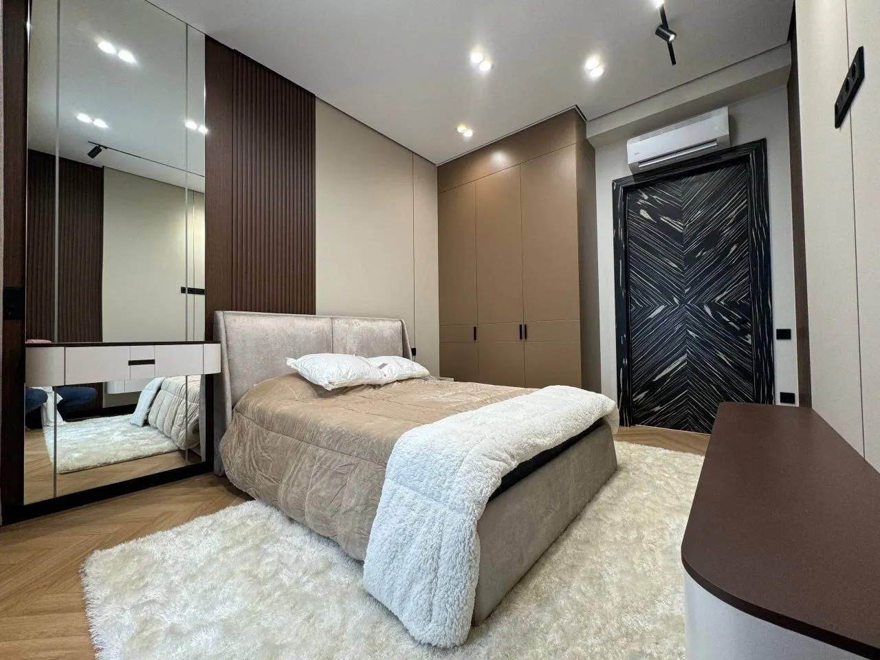 Ижарага берилади 3 хонали квартира, 100 м², 11/16 қават — Миробод тумани