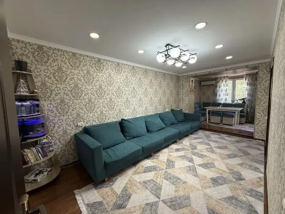 Sotiladi 3 xonali kvartira, 72 m², 2/5 qavat — Chilonzor tumani
