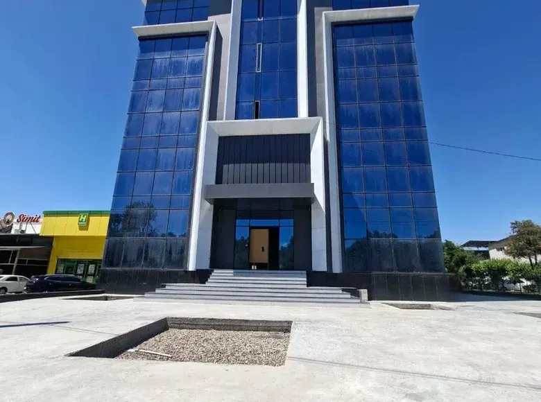 Сдаётся коммерческое помещение, 650 м² — Учтепинский район