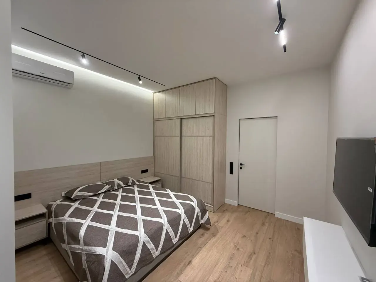 Ижарага берилади 2 хонали квартира, 60 м², 4/9 қават — Мирзо Улуғбек тумани