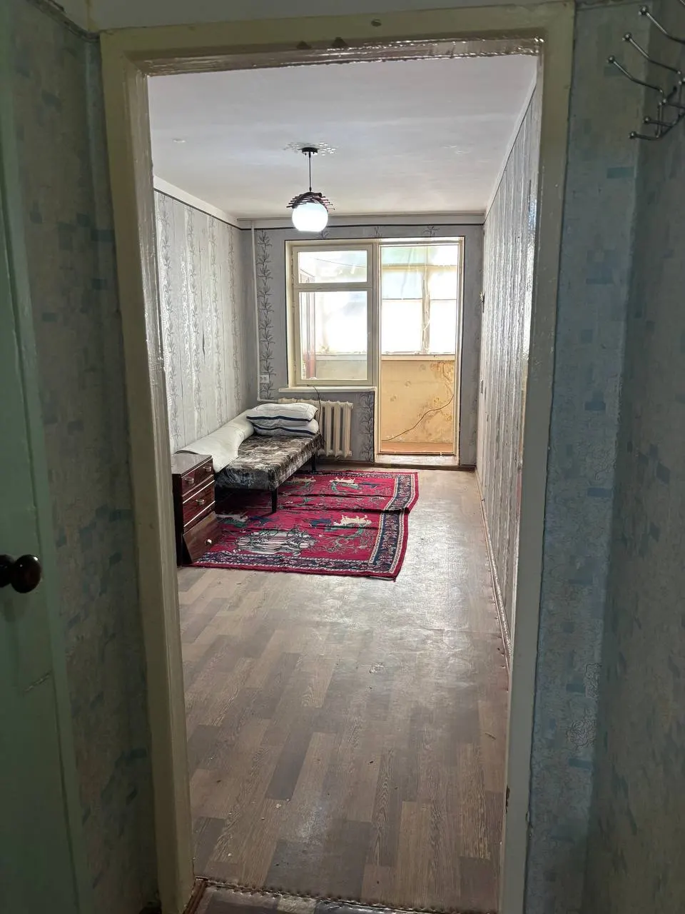 Продаётся 1-комнатная квартира, 27 м², 2/4 этаж — Мирабадский район