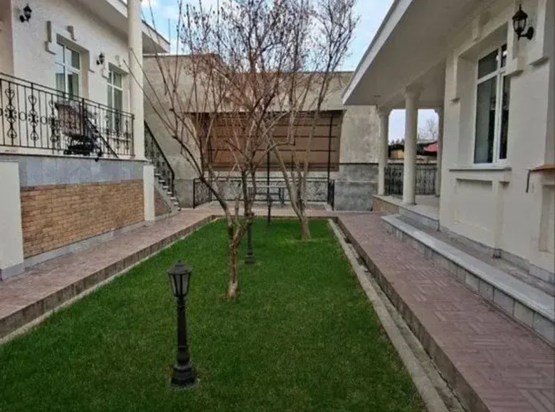 Сотилади 7 хонали ҳовли уй, 6.6 сотих, 390 м² — Мирзо Улуғбек тумани