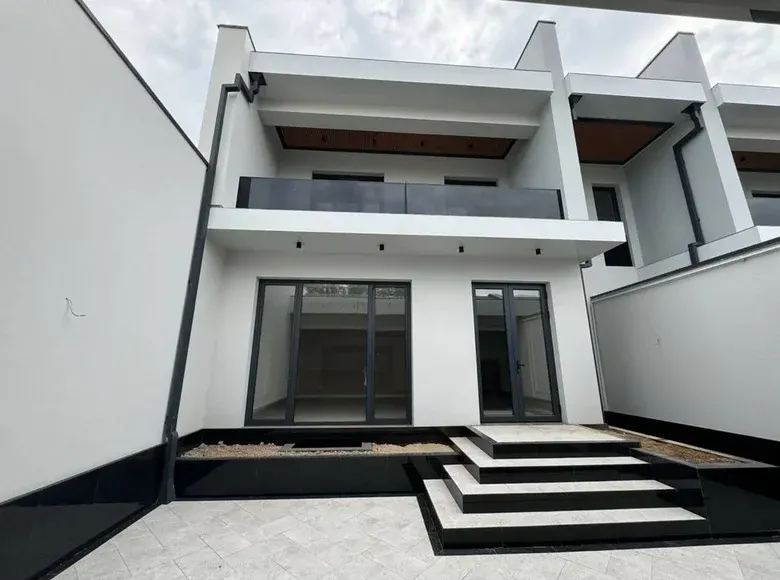 Продаётся 5-комнатный дом, 2.5 сот., 330 м² — Юнусабадский район