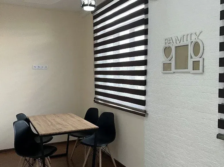 Сотилади 3 хонали квартира, 70 м², 4/4 қават — Яккасарой тумани