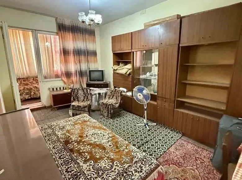 Сотилади 1 хонали квартира, 38 м², 1/4 қават — Сергели тумани