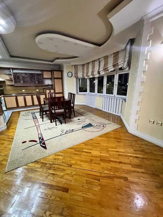 Ижарага берилади 3 хонали квартира, 280 м², 3/7 қават — Миробод тумани