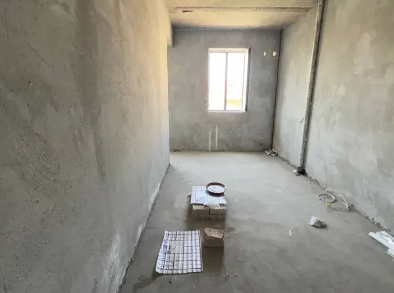 Продаётся 2-комнатная квартира, 90 м², 3/5 этаж — Фергана