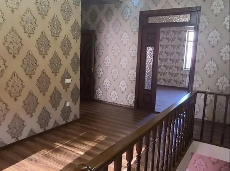 Sotiladi 6 xonali hovli uy — Yunusobod tumani