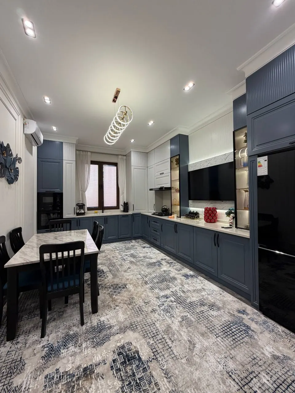 Sotiladi 4 xonali kvartira, 138 m², 3/10 qavat — Yunusobod tumani