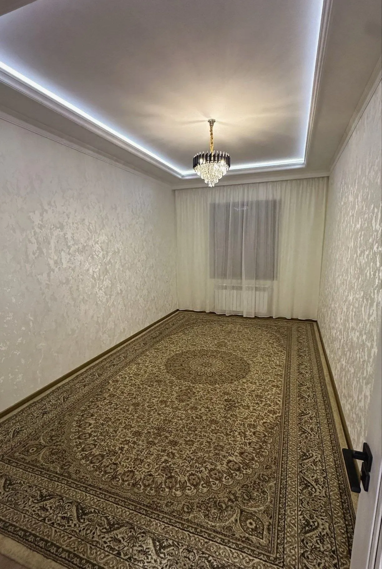 Ижарага берилади 3 хонали квартира, 90 м², 1/9 қават — Олмазор тумани