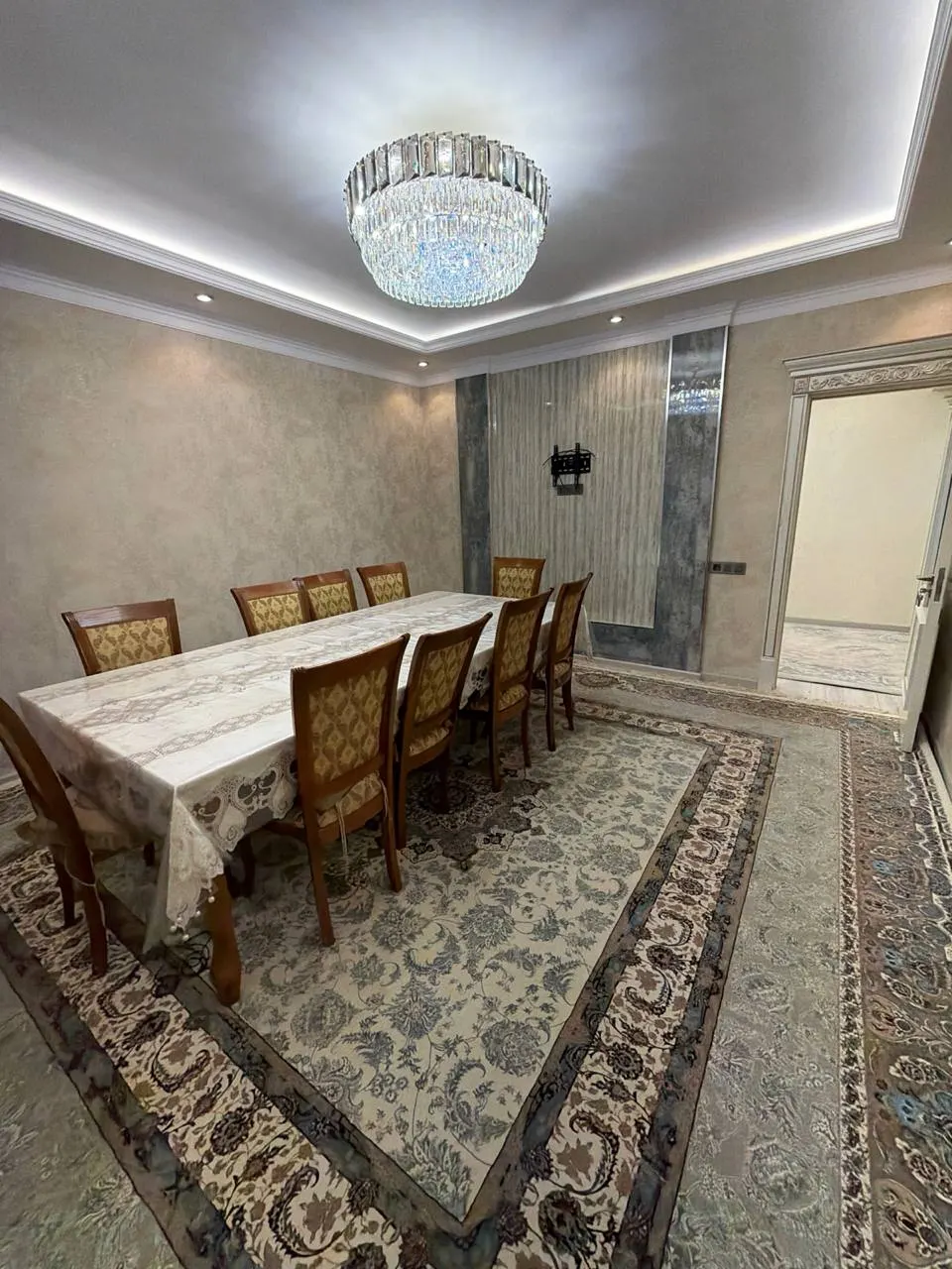 Ижарага берилади 3 хонали квартира, 110 м², 1/7 қават — Олмазор тумани