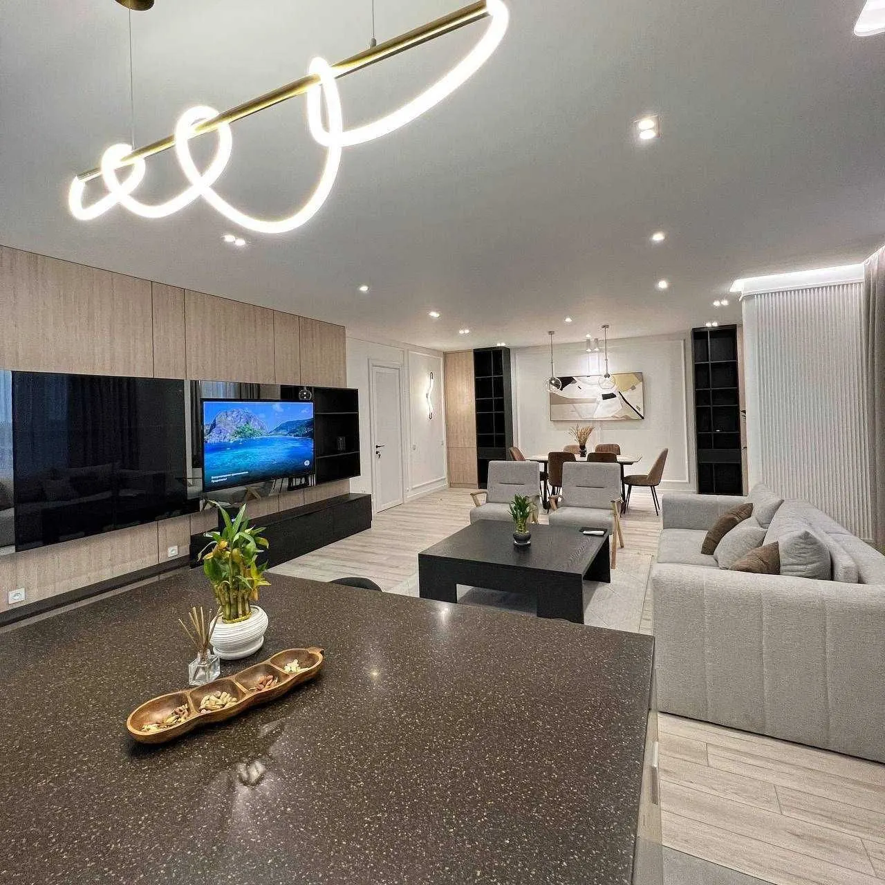 Ijaraga beriladi 3 xonali kvartira, 114 m², 6/12 qavat — Mirobod tumani