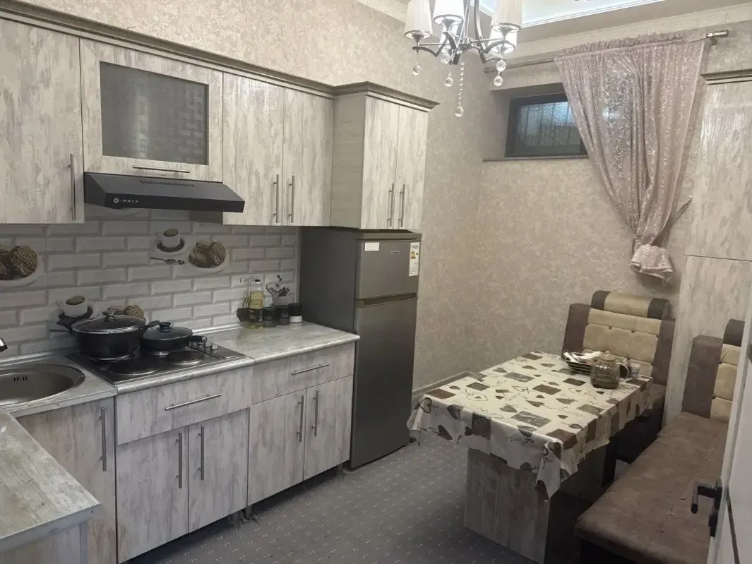 Сотилади 2 хонали квартира, 52 м², 1/7 қават — Чилонзор тумани