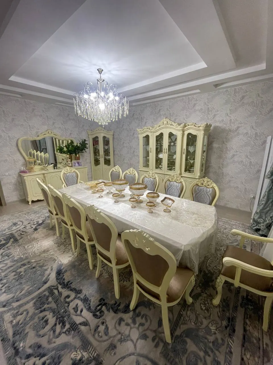 Сдаётся 5-комнатный дом, 200 м² — Юнусабадский район