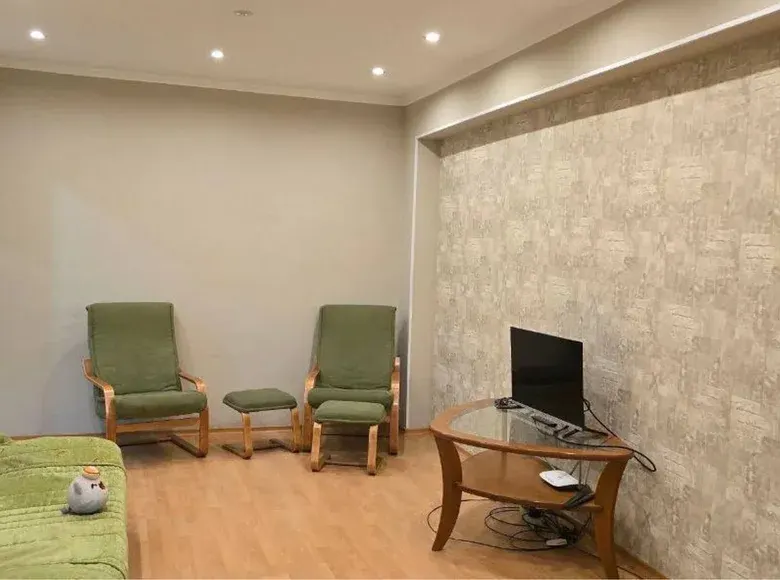 Сотилади 2 хонали квартира, 65 м², 3/4 қават — Мирзо Улуғбек тумани
