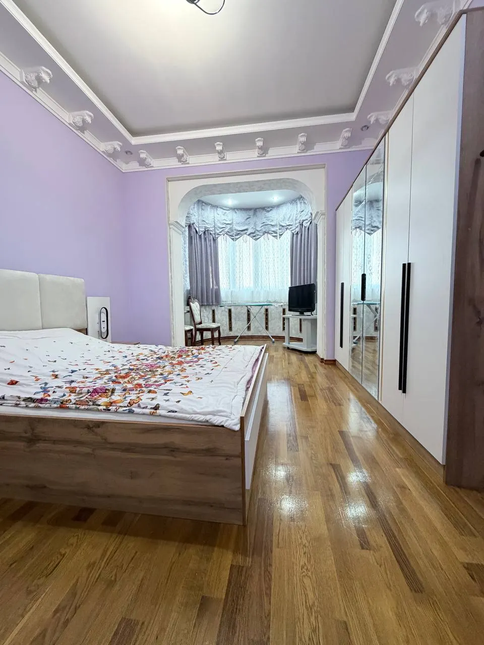 Ижарага берилади 3 хонали квартира, 145 м², 3/4 қават — Миробод тумани