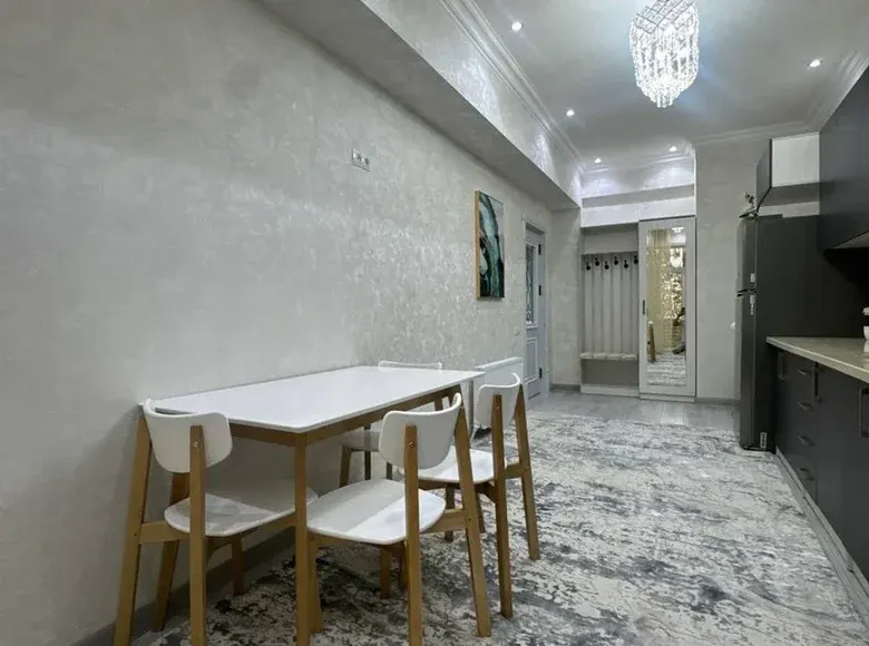 Продаётся 3-комнатная квартира, 79 м², 3/9 этаж — Яшнабадский район
