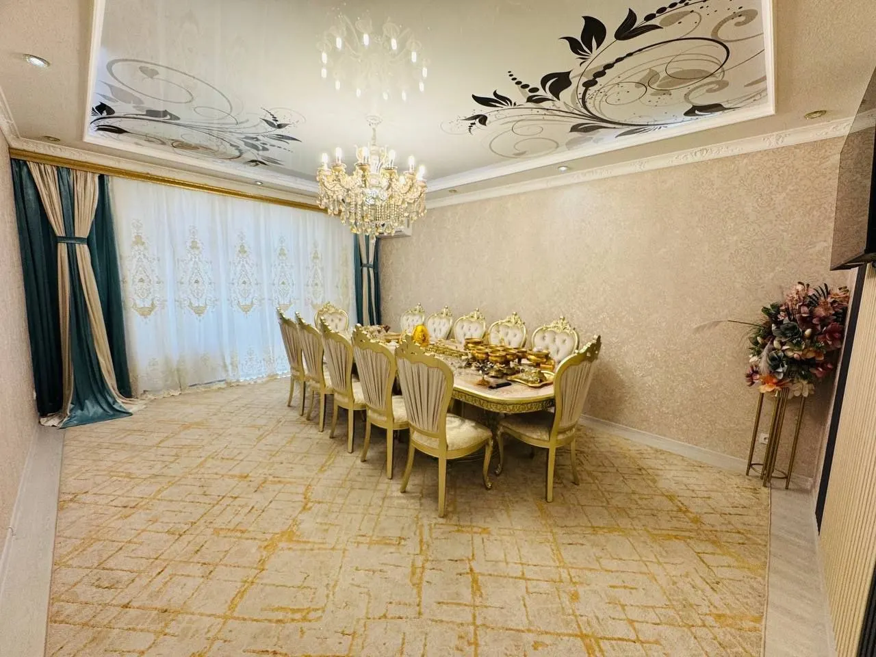 Сотилади 4 хонали квартира, 97 м², 10/10 қават — Яшнобод тумани