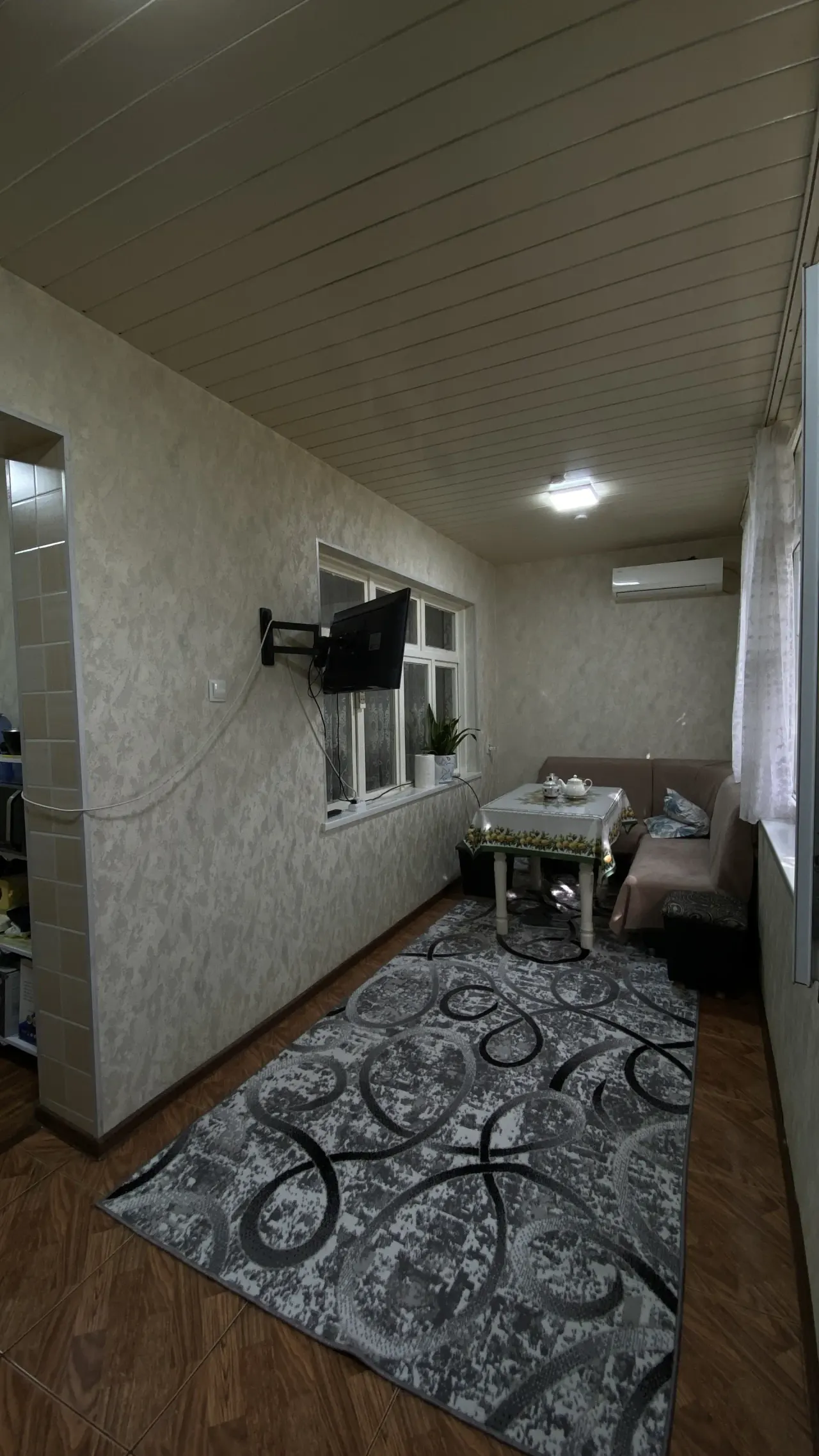 Продаётся 3-комнатная квартира, 74 м², 1/4 этаж — Шайхантахурский район