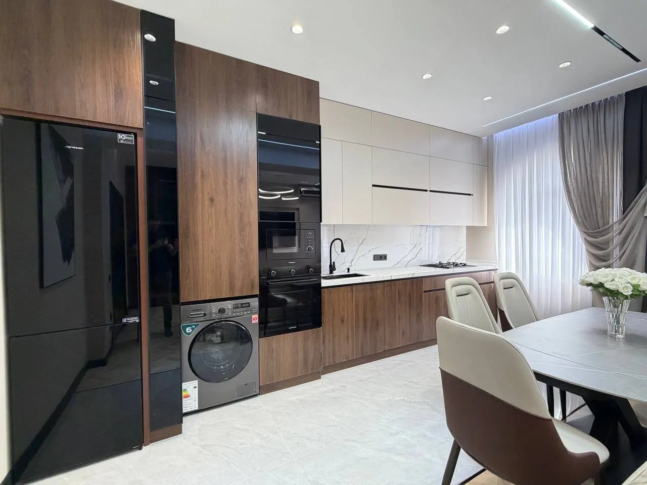 Продаётся 2-комнатная квартира, 64 м², 10/10 этаж — Яккасарайский район