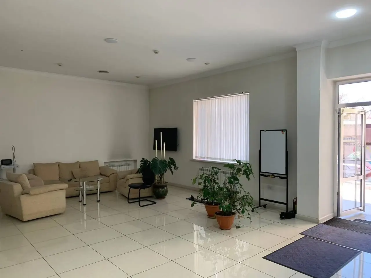 Ijaraga beriladi tijorat binosi, 240 m² — Chilonzor tumani