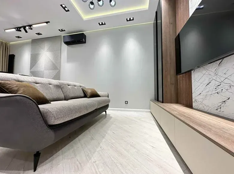 Ижарага берилади 2 хонали квартира, 56 м², 15/16 қават — Миробод тумани