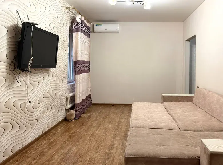Сотилади 2 хонали квартира, 60 м², 2/4 қават — Яккасарой тумани