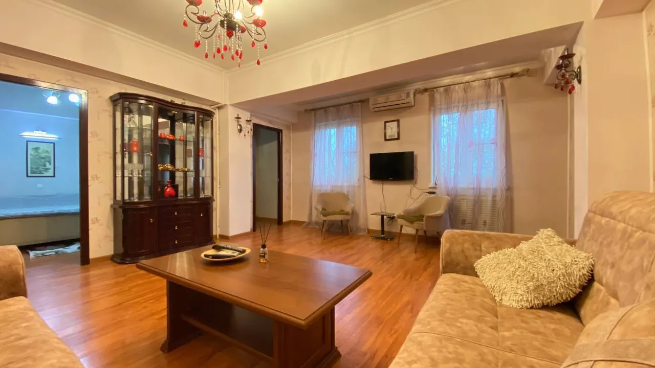 Сотилади 3 хонали квартира, 70 м², 8/9 қават — Миробод тумани