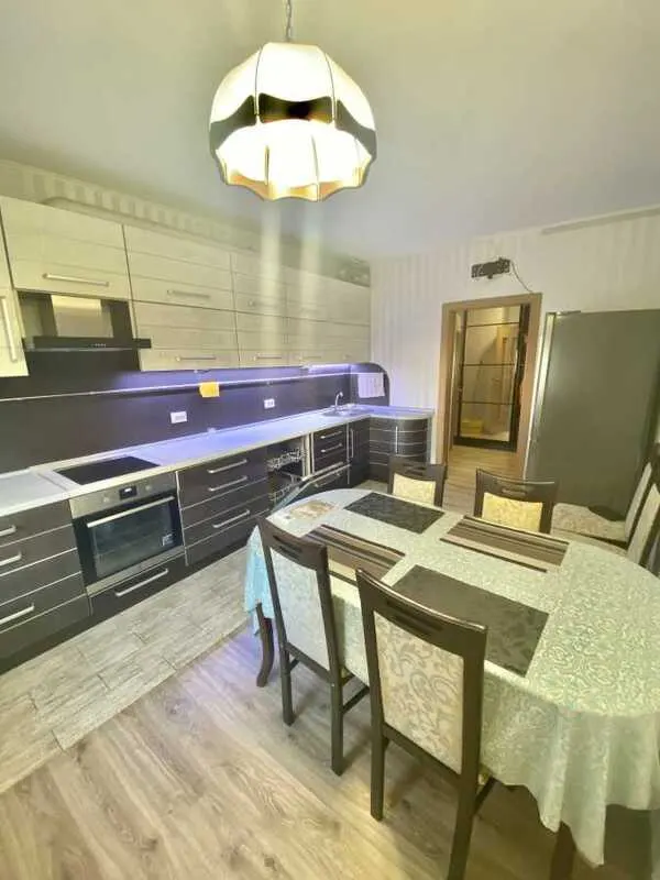 Ижарага берилади 3 хонали квартира, 95 м², 6/9 қават — Миробод тумани