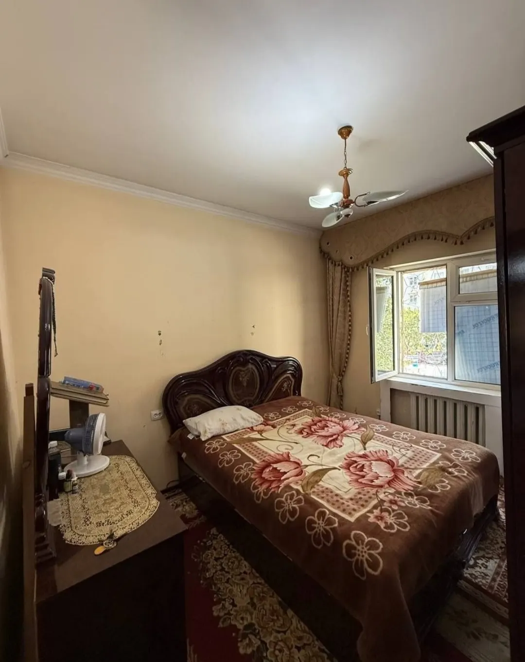 Sotiladi 3 xonali kvartira, 75 m², 2/9 qavat — Yangihayot tumani