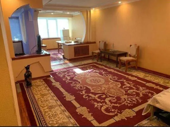 Сдаётся 1-комнатная квартира, 45 м², 3/4 этаж — Шайхантахурский район